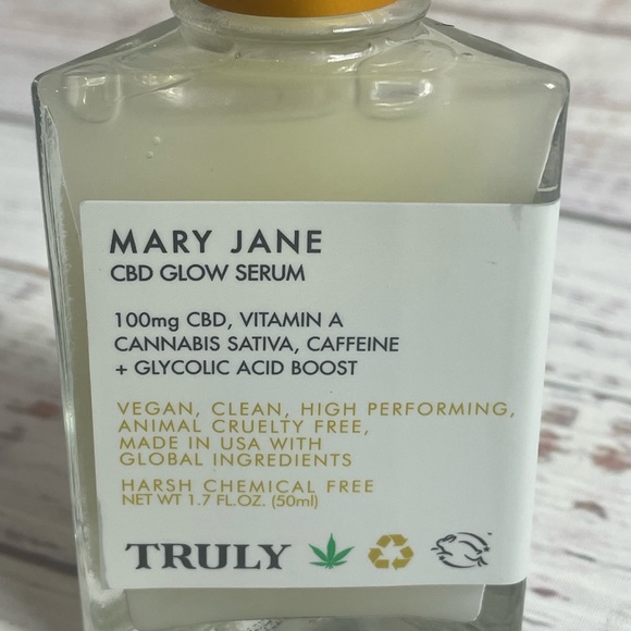 NEW Truly Gold Mask and Glow Serum - Picture 2 of 4